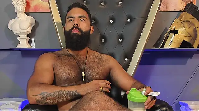 Snapshot of BeardAndrew chatting on 01-04-25, 04:12 BeardAndrew online show from 01-04-25, 04:12