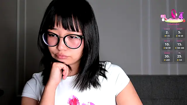 julias tapes online show from 12-22-25, 02:36