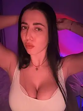 Emylia online show from 01-08-25, 12:17