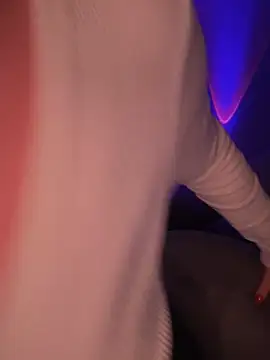 Emylia online show from 02-15-25, 07:28