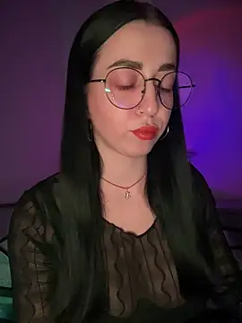 Emylia online show from 11-12-25, 08:52