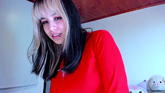 Snapshot of Akane-Mou chatting on 12-04-24, 07:17 Akane-Mou online show from 12-04-24, 07:17