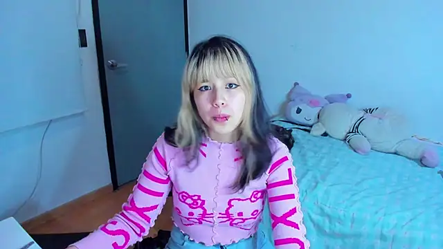 Snapshot of Akane-Mou chatting on 12-27-24, 08:45 Akane-Mou online show from 12-27-24, 08:45