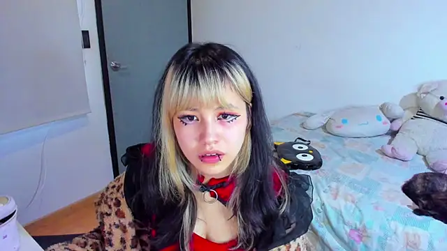 Snapshot of Akane-Mou chatting on 12-29-24, 09:52 Akane-Mou online show from 12-29-24, 09:52