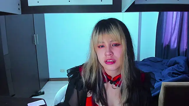 Snapshot of Akane-Mou chatting on 01-11-25, 07:38 Akane-Mou online show from 01-11-25, 07:38