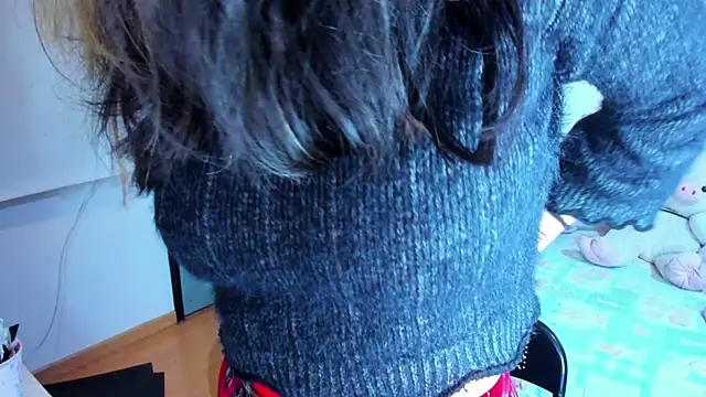 Snapshot of Akane-Mou chatting on 01-13-25, 05:44 Akane-Mou online show from 01-13-25, 05:44