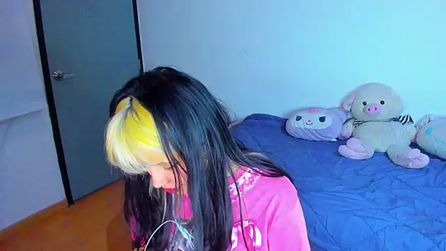 Snapshot of Akane-Mou chatting on 02-12-25, 07:13 Akane-Mou online show from 02-12-25, 07:13