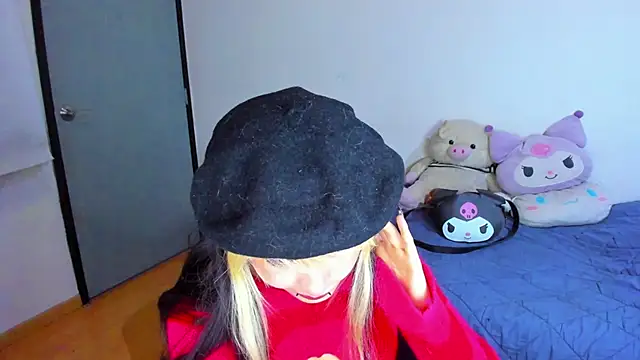 Snapshot of Akane-Mou chatting on 02-19-25, 06:55 Akane-Mou online show from 02-19-25, 06:55