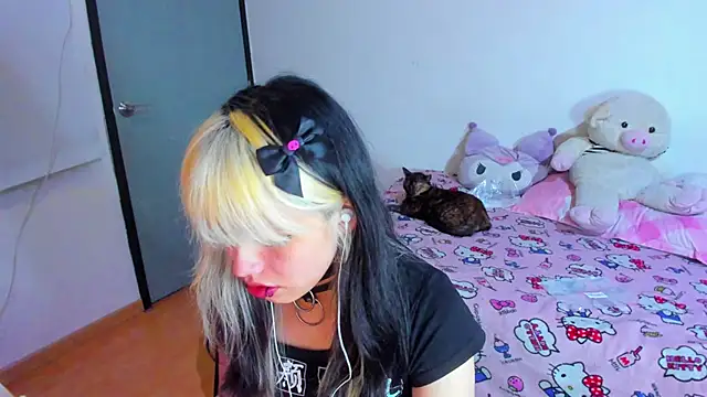 Snapshot of Akane-Mou chatting on 03-01-25, 10:34 Akane-Mou online show from 03-01-25, 10:34