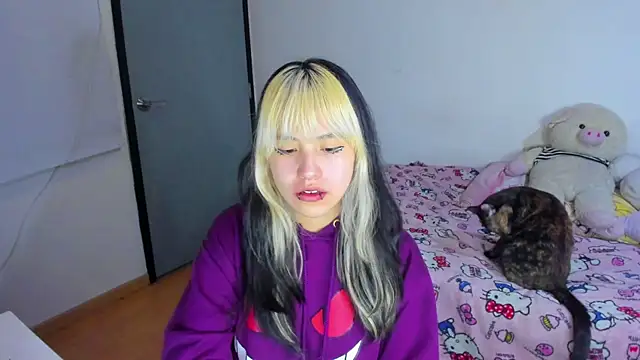 Snapshot of Akane-Mou chatting on 03-09-25, 08:07 Akane-Mou online show from 03-09-25, 08:07