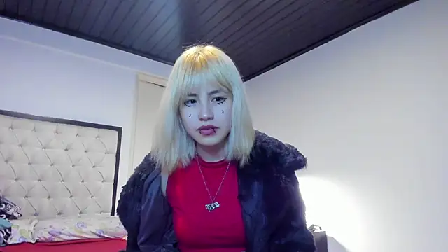 Snapshot of Akane-Mou chatting on 10-18-25, 02:25 Akane-Mou online show from 10-18-25, 02:25