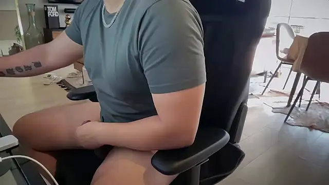 HungandThickLatin online show from 02-23-25, 12:41