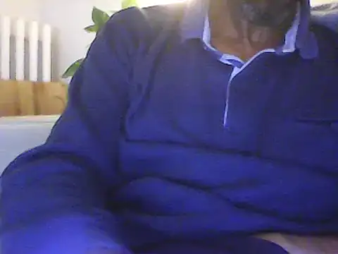 Snapshot of Malcomvs97 chatting on 01-08-25, 01:00 Malcomvs97 online show from 01-08-25, 01:00