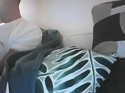 Snapshot of Malcomvs97 chatting on 03-19-25, 06:35 Malcomvs97 online show from 03-19-25, 06:35