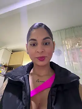 Snapshot of charlotte_stevenss_ chatting on 01-24-25, 02:30 charlotte stevenss online show from 01-24-25, 02:30