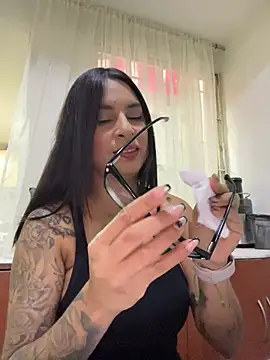 charlotte stevenss  online show from 01-12-26, 02:33