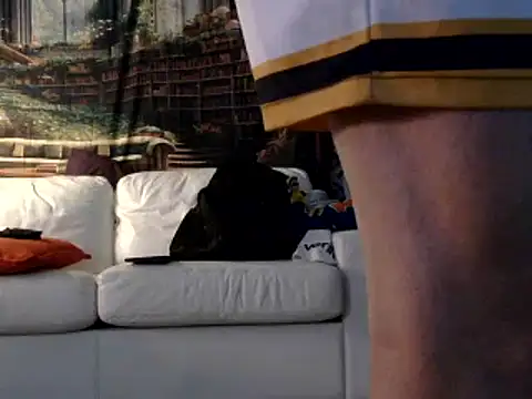 Snapshot of OSIRlS chatting on 02-01-25, 04:00 OSIRlS online show from 02-01-25, 04:00