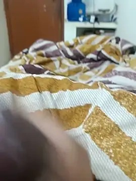 Snapshot of wrong_man25 chatting on 02-20-26, 01:24 wrong man25 online show from 02-20-26, 01:24