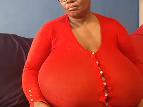 CUTEFIRMMELONSS online show from 02-02-25, 08:35