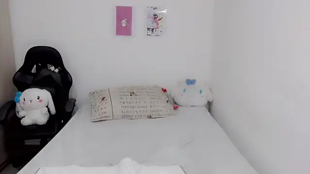 Snapshot of Youlittlepervertt_ chatting on 02-19-25, 03:17 Youlittlepervertt online show from 02-19-25, 03:17