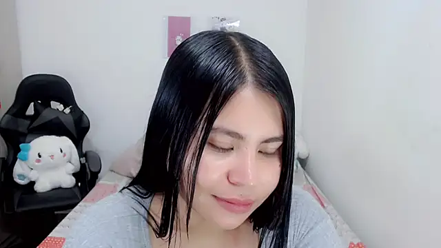 Snapshot of Youlittlepervertt_ chatting on 02-23-25, 08:44 Youlittlepervertt online show from 02-23-25, 08:44