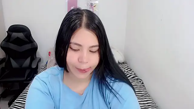 Snapshot of Youlittlepervertt_ chatting on 03-12-25, 07:28 Youlittlepervertt online show from 03-12-25, 07:28