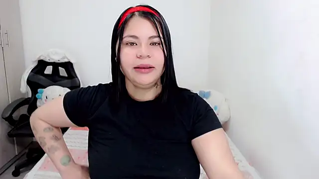 Snapshot of Youlittlepervertt_ chatting on 09-13-25, 07:46 Youlittlepervertt online show from 09-13-25, 07:46