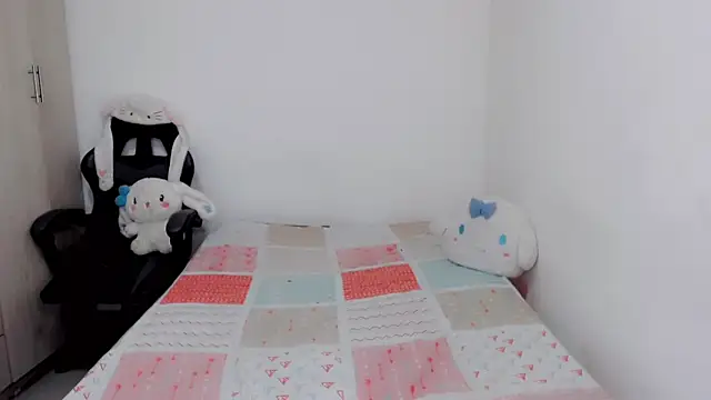 Snapshot of Youlittlepervertt_ chatting on 09-26-25, 05:11 Youlittlepervertt online show from 09-26-25, 05:11