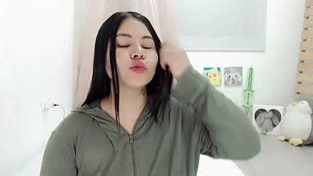 Snapshot of Youlittlepervertt_ chatting on 11-06-25, 10:43 Youlittlepervertt online show from 11-06-25, 10:43