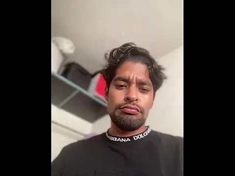 Snapshot of thegoldensexting420 chatting on 12-14-25, 10:25 thegoldensexting420 online show from 12-14-25, 10:25