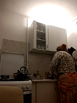 Snapshot of She-devilx chatting on 12-27-24, 10:16 She-devilx online show from 12-27-24, 10:16