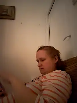 Snapshot of She-devilx chatting on 12-28-24, 11:26 She-devilx online show from 12-28-24, 11:26