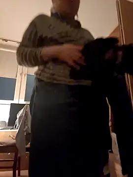 Snapshot of She-devilx chatting on 01-12-25, 10:12 She-devilx online show from 01-12-25, 10:12