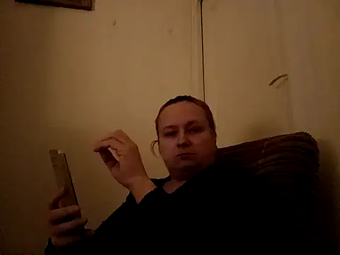 Snapshot of She-devilx chatting on 01-18-25, 01:19 She-devilx online show from 01-18-25, 01:19