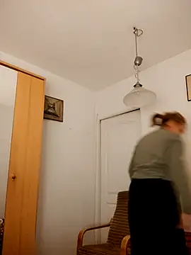 Snapshot of She-devilx chatting on 03-12-25, 09:03 She-devilx online show from 03-12-25, 09:03