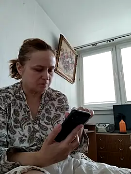 Snapshot of She-devilx chatting on 03-15-25, 02:45 She-devilx online show from 03-15-25, 02:45