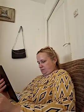 Snapshot of She-devilx chatting on 09-16-25, 07:59 She-devilx online show from 09-16-25, 07:59