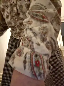 Snapshot of She-devilx chatting on 10-31-25, 08:32 She-devilx online show from 10-31-25, 08:32