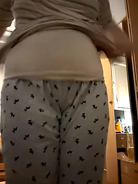 Snapshot of She-devilx chatting on 11-11-25, 09:59 She-devilx online show from 11-11-25, 09:59