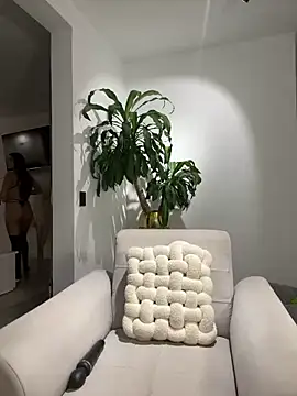 EllaSanz  online show from 01-14-25, 12:22