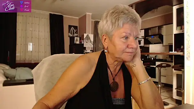 Snapshot of roxana_brooks chatting on 12-16-24, 05:43 roxana brooks online show from 12-16-24, 05:43