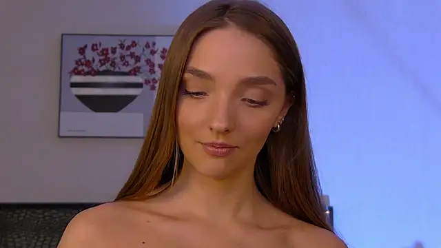 VirginieCruz online show from 02-08-25, 01:44