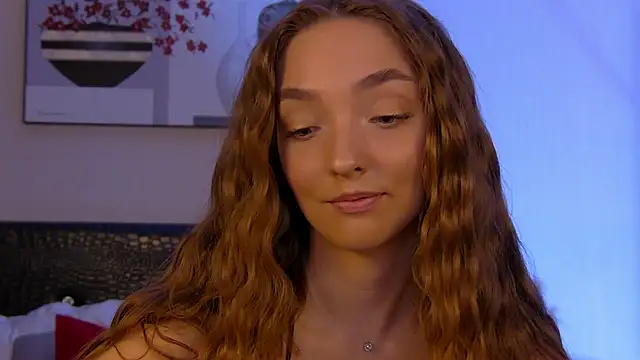 VirginieCruz online show from 03-17-25, 05:38