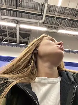 ValenciaShock online show from 12-14-24, 08:23