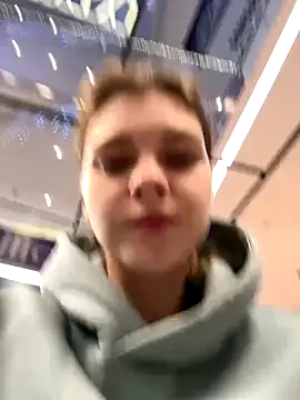 ValenciaShock online show from 11-21-25, 06:34