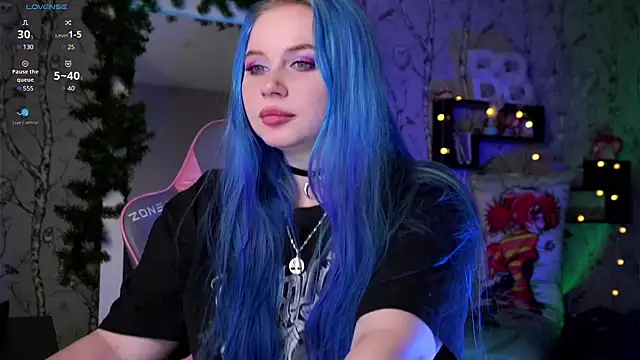 Snapshot of Moon_Valkyrie chatting on 12-27-24, 01:50 Moon Valkyrie online show from 12-27-24, 01:50