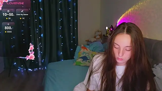 Snapshot of Silver_rains chatting on 11-08-25, 05:01 Silver rains online show from 11-08-25, 05:01