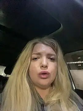 OdriOlsens online show from 12-27-24, 02:54