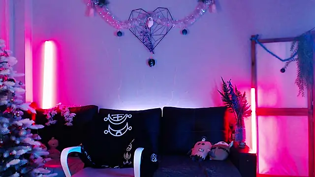 Wildorchid  online show from 01-12-25, 05:03