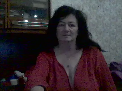 Snapshot of GypsiQueen2 chatting on 02-11-25, 04:13 GypsiQueen2 online show from 02-11-25, 04:13